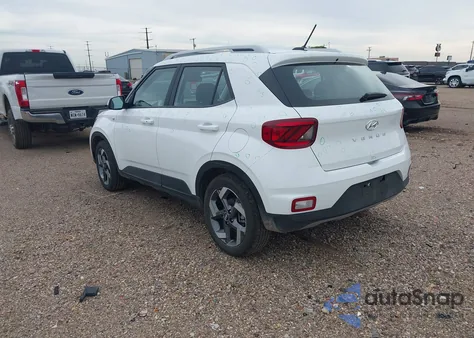 2025 Hyundai Venue Sel z USA, uszkodzony, nr VIN KMHRC8A39SU359702